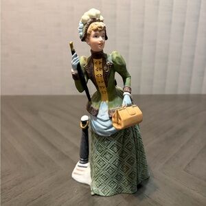 Mrs Albee 1987 Victorian Lady Figurine in Green with Tan Purse